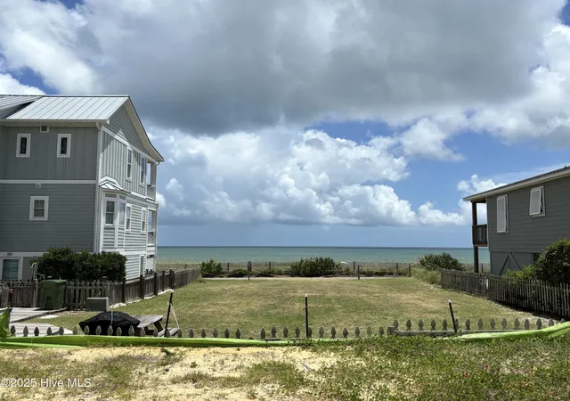 4th image of 310 Fort Fisher Blvd N, Kure Beach, NC 28449 | MLS# 100560911