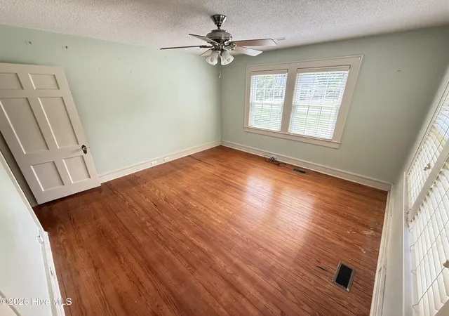 Homes for sale in Mount Olive, NC | 617 N Church St St, Mount Olive, NC 28365 | MLS# 100525291