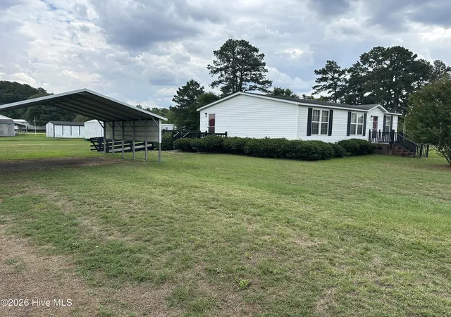 Photo 3 of Manufactured home for sale at 113 Carlyle Askew Dr, Ahoskie, NC 27910 | MLS# 100584681 | Listing updated on 2026-10-01