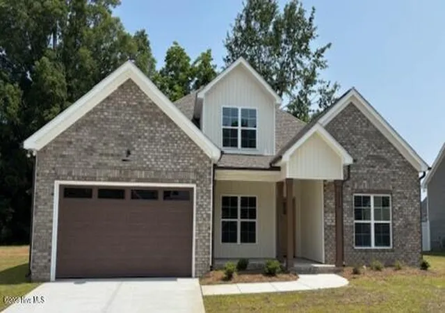 Homes for sale in Farmville, NC | 3258 School View Dr, Farmville, NC 27828 | MLS# 100476849