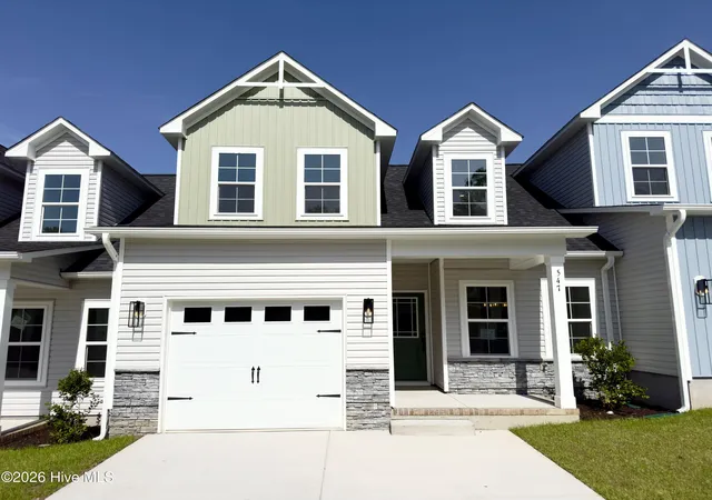 Photo 3 of Townhouse for sale at 547 Timbercrest Cir Se, Bolivia, NC 28422 | MLS# 100577000 | Listing updated on 2026-08-18