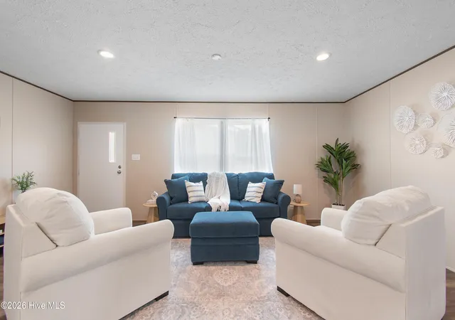 Photo 4 of Manufactured home for sale at 930 Willow Pl SW, Calabash, NC 28467 | MLS# 100592809 | Listing updated on 2026-09-11