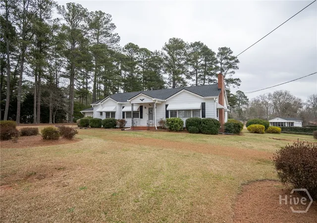 3rd image of 253 Woodland Dr, Winder, GA 30680 | MLS# CL350791