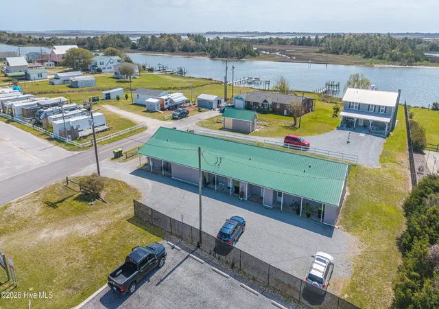 Photo 4 of Single family home for sale at 252 Shell Rock Landing Rd, Hubert, NC 28539 | MLS# 100564102 | Listing updated on 2026-08-25