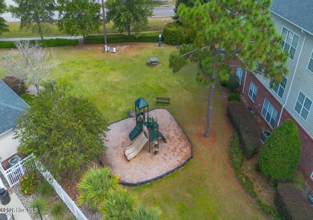 2nd image of 1500 Cadfel Ct, Wilmington, NC 28412