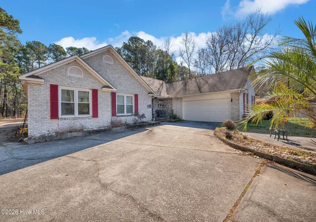 Photo 3 of Single family home for sale at 9225 Ocean Hwy W, Calabash, NC 28467 | MLS# 100551501 | Listing updated on 2026-09-12