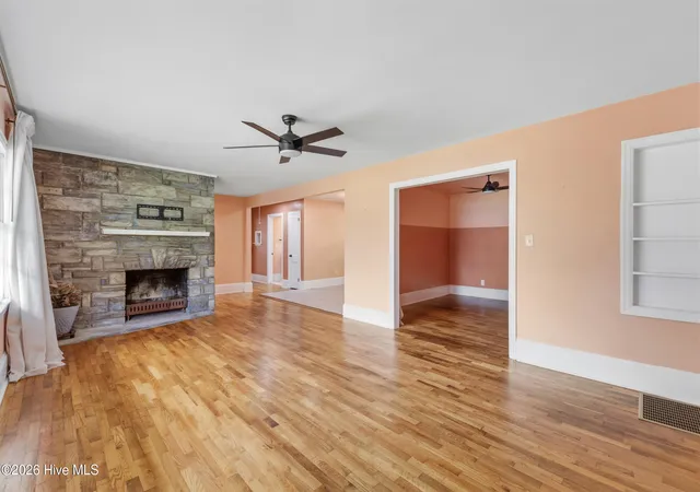 Photo 4 of Single family home for sale at 4109 Peachtree Ave, Wilmington, NC 28403 | MLS# 100591250 | Listing updated on 2026-08-18