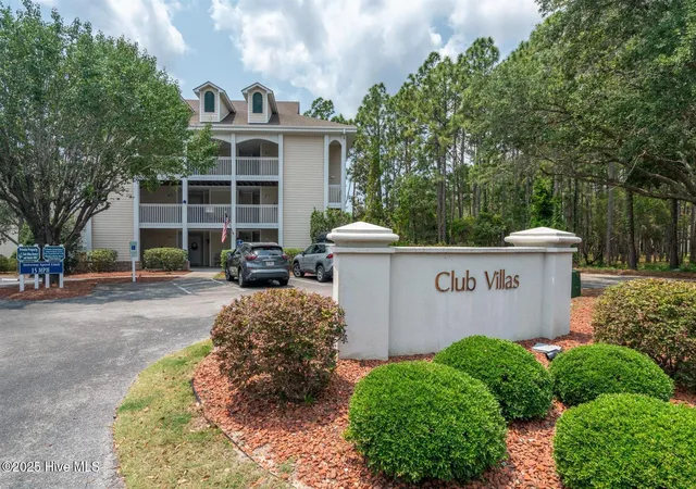 Photo 3 of Condo for sale at 3350 Clb Villas Dr #104, Southport, NC 28461 | MLS# 100513341 | Listing updated on 2026-09-12
