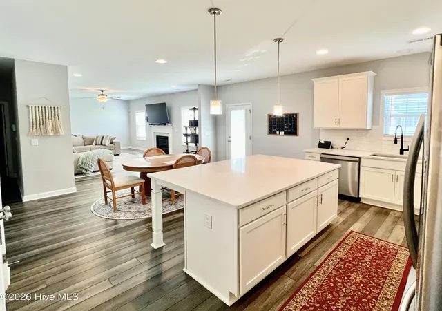 Photo 4 of Single family home for sale at 489 Holly Grv Dr, Winterville, NC 28590 | MLS# 100596535 | Listing updated on 2026-08-18