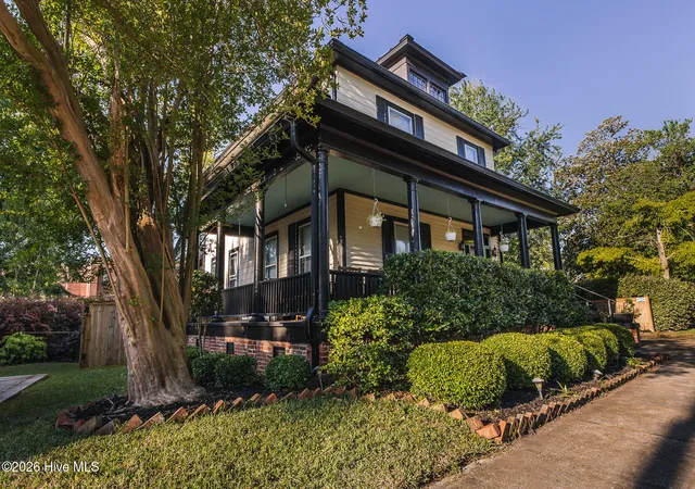 2nd image of 615 New St, New Bern, NC 28560 | MLS# 100573745