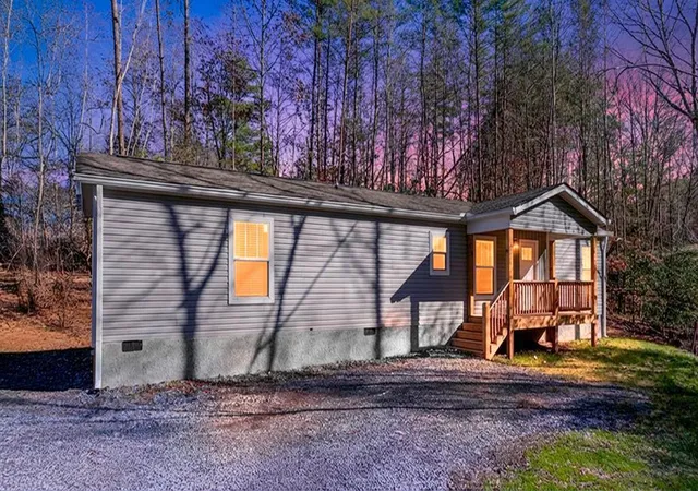 Homes for sale in Hayesville, NC | 195 Loganberry Ln, Hayesville, NC 28904 | MLS# 98500534