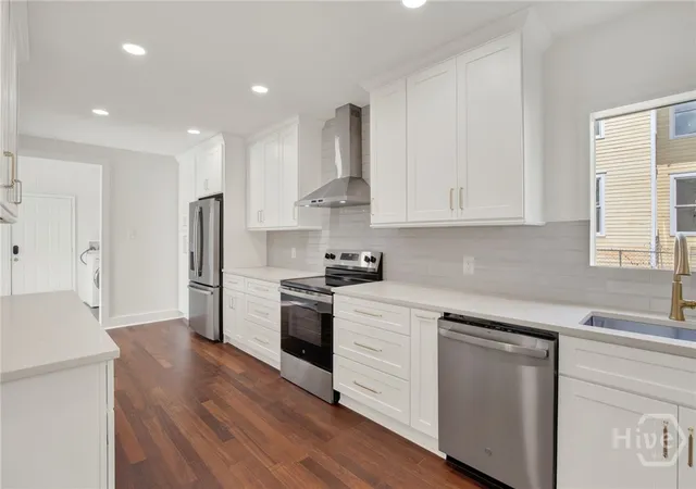 Photo 4 of Single family home for sale at 513 W 37th Street, Savannah, GA 31415 | MLS# SA358737 | Listing updated on 2026-08-19