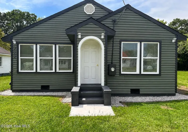 Photo 1 of Single family home for sale at 111 N Mccaskey Rd, Williamston, NC 27892 | MLS# 100600284 | Listing updated on 2026-10-02