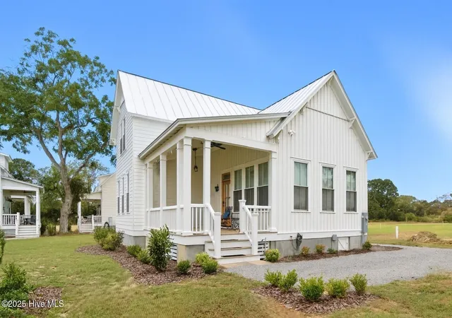 Photo 2 of Single family home for sale at 101 Estella Ln # 6, Edenton, NC 27932 | MLS# 100536562 | Listing updated on 2026-08-18