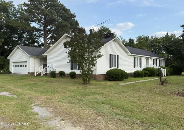 Homes for sale in Albertson, NC | 172 Simmons Mill Rd, Albertson, NC 28508 | MLS# 100584613