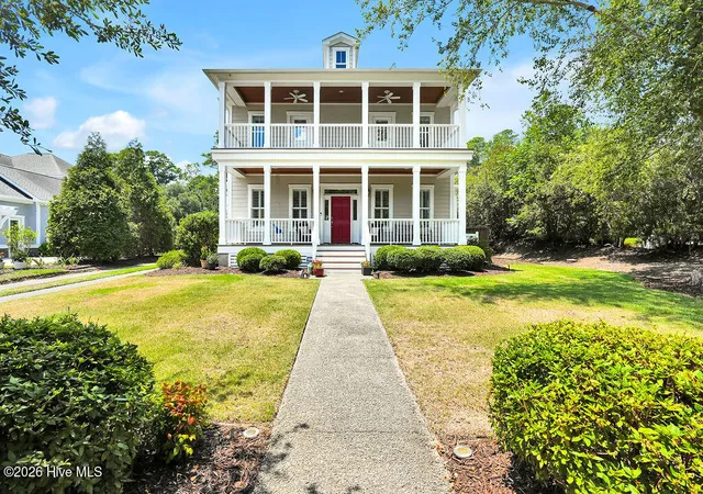 Photo 1 of Single family home for sale at 2502 Royal Palm Ln, Wilmington, NC 28409 | MLS# 100591375 | Listing updated on 2026-08-18