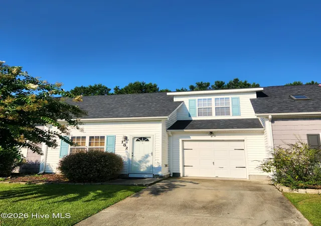 Photo 1 of Townhouse for sale at 182 Kelly Cir, Hubert, NC 28539 | MLS# 100592799 | Listing updated on 2026-08-18