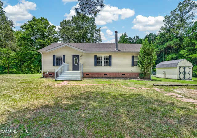 Homes for sale in Jacksonville, NC | 401 Zack Elwood Ct, Jacksonville, NC 28540 | MLS# 100587220