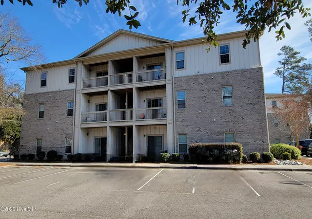 2nd image of 119 Covil Ave, Wilmington, NC 28403