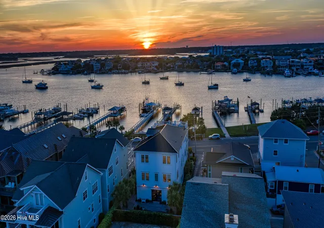 3rd image of 110 Waynick Blvd, Wrightsville Beach, NC 28480 | MLS# 100575438