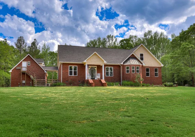 Photo 1 of Single family home for sale at 2146 Thomson Hwy, Warrenton, GA 30828 | MLS# 98255958 | Listing updated on 2026-08-18