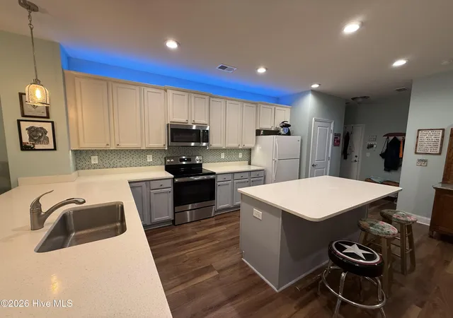 3rd image of 6494 Grn Fennel Ave SW, Ocean Isle Beach, NC 28469