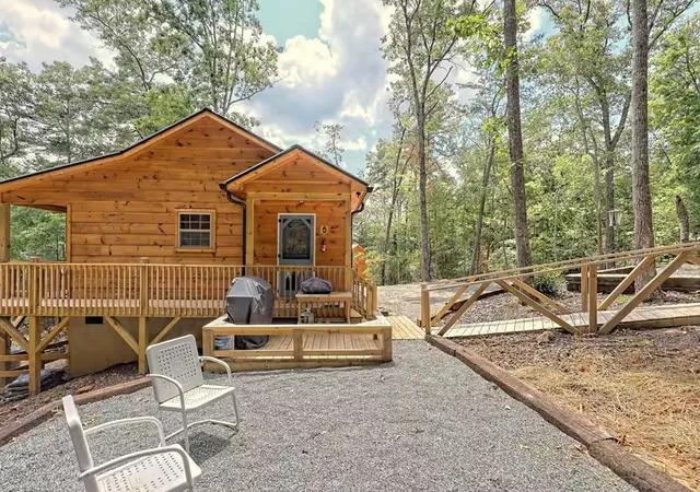 Photo 2 of Single family home for sale at 29 Carrolls Ridge, Murphy, NC 28906 | MLS# 98544369 | Listing updated on 2026-08-18