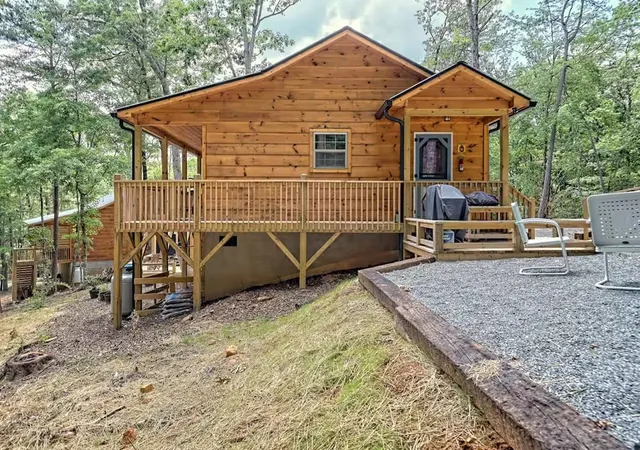 Photo 3 of Single family home for sale at 29 Carrolls Ridge, Murphy, NC 28906 | MLS# 98544369 | Listing updated on 2026-08-18