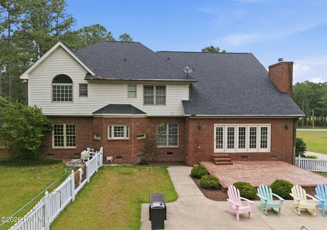 Photo 4 of Single family home for sale at 4076 Mobleys Brg Rd, Grimesland, NC 27837 | MLS# 100578899 | Listing updated on 2026-08-18
