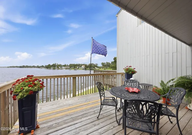Photo 3 of Townhouse for sale at 22 Batts Hl Rd, New Bern, NC 28562 | MLS# 100589695 | Listing updated on 2026-08-18