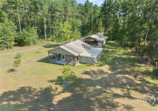 Homes for sale in Claxton, GA | 13320 Sunbury Rd, Claxton, GA 30417 | MLS# SA357839