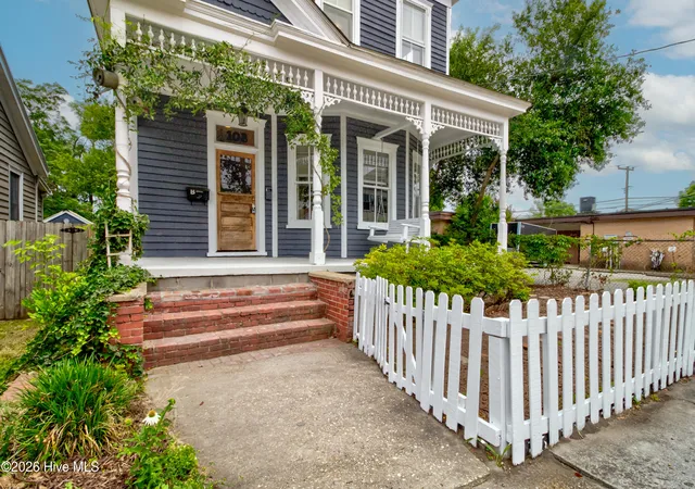Photo 2 of Multi family home for sale at 108 N 8th Street, Wilmington, NC 28401 | MLS# 100573651 | Listing updated on 2026-09-28