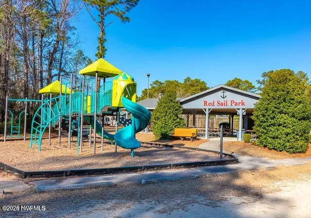 Photo 3 of Land for sale at 906 Gulf Strm Rd, New Bern, NC 28560 | MLS# 100560244 | Listing updated on 2026-03-29