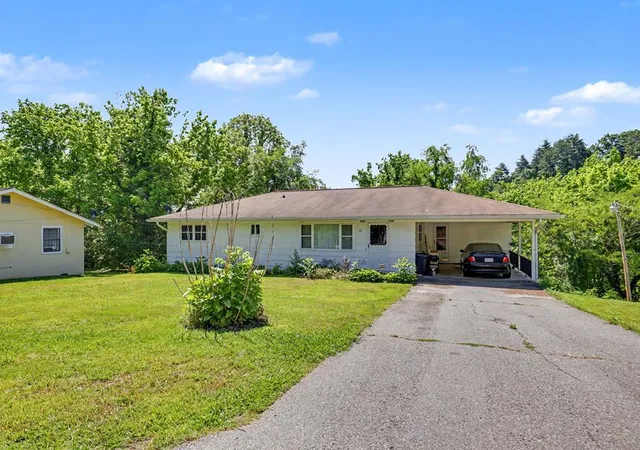 Photo 1 of Single family home for sale at 63 Fort Butler St, Murphy, NC 28906 | MLS# 98544138 | Listing updated on 2026-08-25