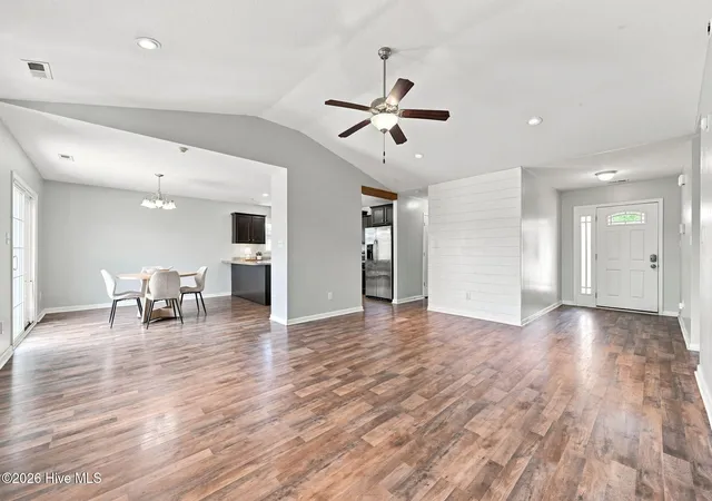 Photo 4 of Single family home for sale at 102 Prelude Dr, Richlands, NC 28574 | MLS# 100594600 | Listing updated on 2026-09-20