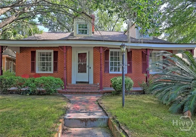 Photo 1 of Single family home for sale at 526 Durant Ave, Savannah, GA 31404 | MLS# SA363436 | Listing updated on 2026-09-18
