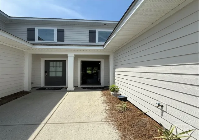 Photo 2 of Townhouse for sale at 141 Danbury Ct, Pooler, GA 31322 | MLS# SA362935 | Listing updated on 2026-08-18