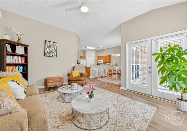 Homes for sale in Savannah, GA | 44 Travertine Cir, Savannah, GA 31419 | MLS# SA354288