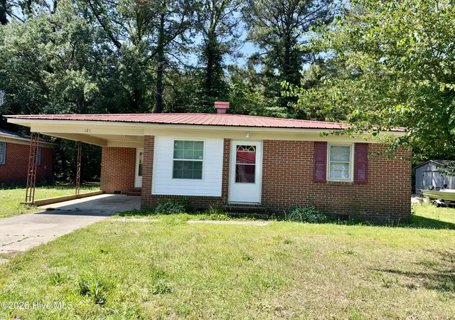 Homes for sale in Plymouth, NC | 121 Anne St, Plymouth, NC 27962 | MLS# 100575146