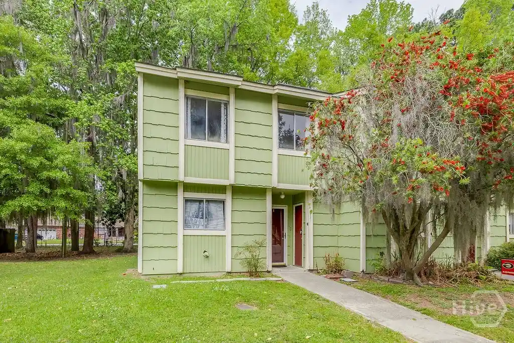 Listing Photo 2 - Condo for sale in 527 Tibet Ave located at 527 Tibet Ave, Savannah, GA 31406 - Unit #11