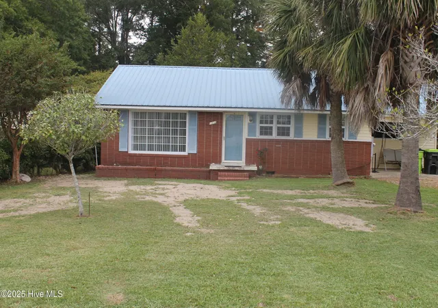 Homes for sale in Whiteville, NC | 1312 Sunny Side St, Whiteville, NC 28472 | MLS# 100535737