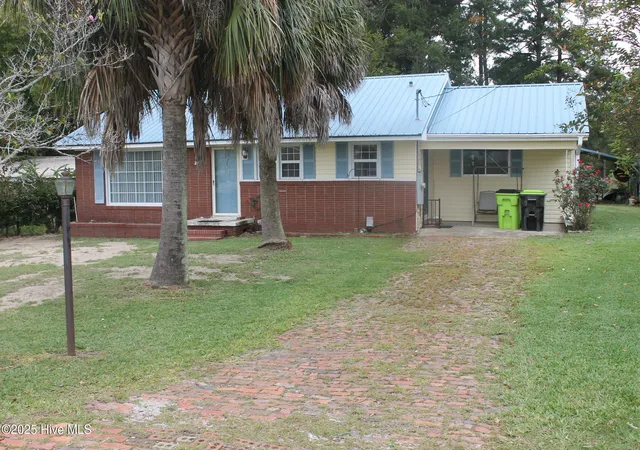 Homes for sale in Whiteville, NC | 1312 Sunny Side St, Whiteville, NC 28472 | MLS# 100535737