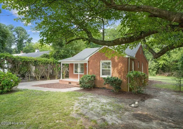 Photo 4 of Single family home for sale at 909 N Carolina St, Goldsboro, NC 27530 | MLS# 100592882 | Listing updated on 2026-07-31