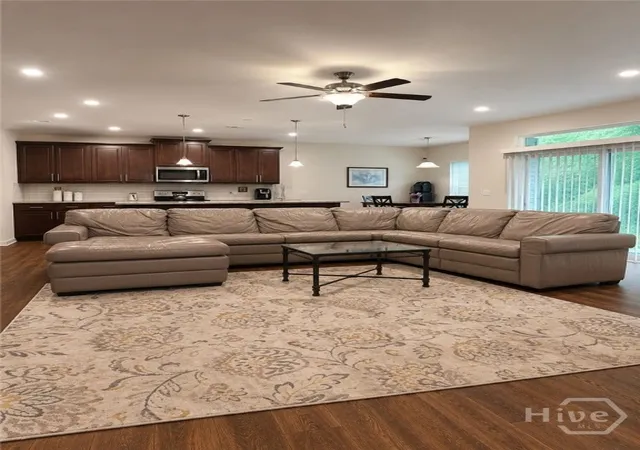 Photo 3 of Single family home for sale at 22 Headlands Ct, Savannah, GA 31407 | MLS# SA359536 | Listing updated on 2026-09-10