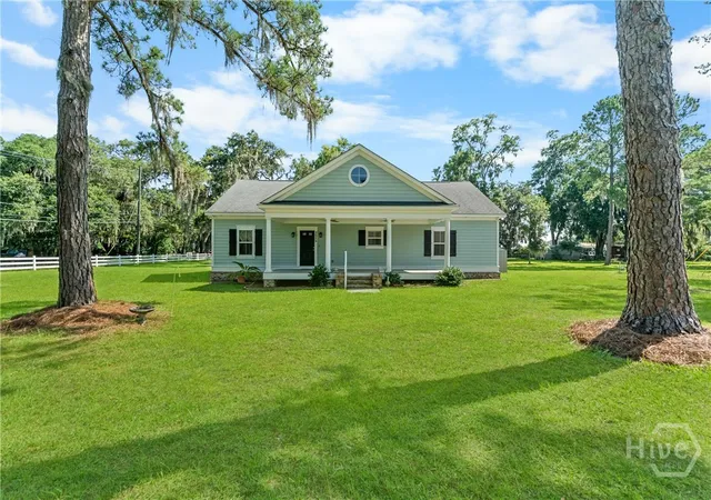 Photo 2 of Single family home for sale at 262 A Shipyard Rd, Savannah, GA 31406 | MLS# SA359401 | Listing updated on 2026-08-22