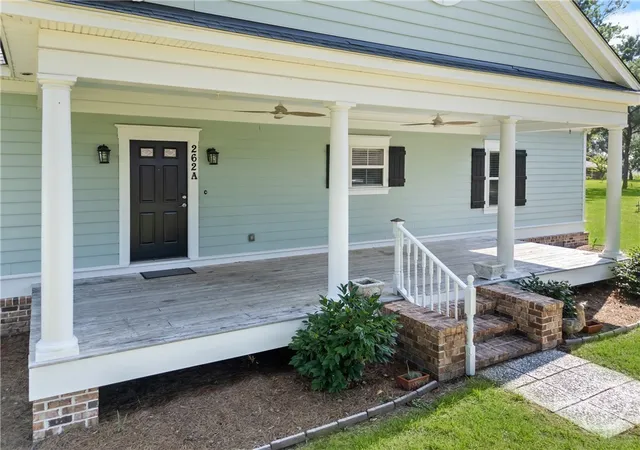 Photo 3 of Single family home for sale at 262 A Shipyard Rd, Savannah, GA 31406 | MLS# SA359401 | Listing updated on 2026-08-22