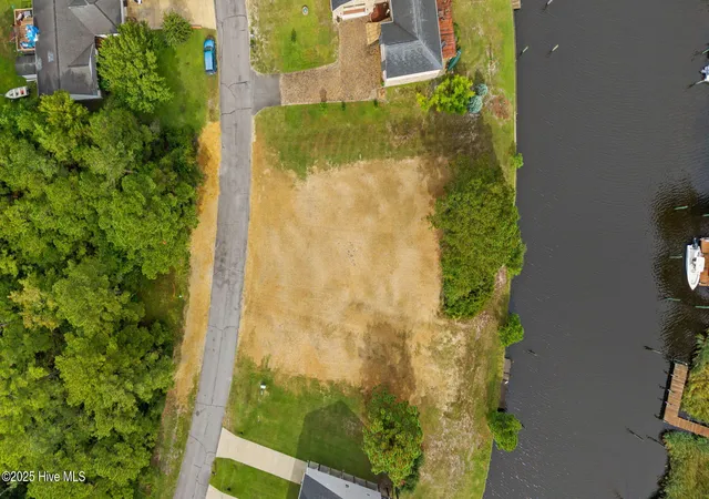 Photo 2 of Land for sale at 5710 Gondolier Dr, New Bern, NC 28560 | MLS# 100593368 | Listing updated on 2026-09-12