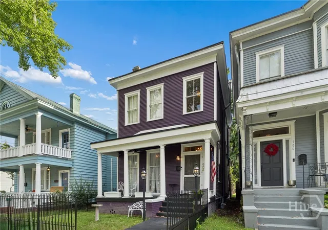 Photo 2 of Single family home for sale at 904 E Park Ave, Savannah, GA 31401 | MLS# SA361151 | Listing updated on 2026-09-09