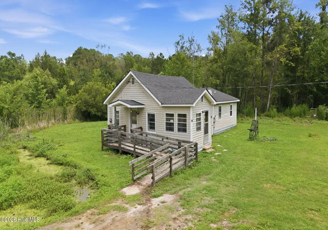 Photo 4 of Single family home for sale at 800 Goat Neck Rd, Columbia, NC 27925 | MLS# 100590530 | Listing updated on 2026-09-02