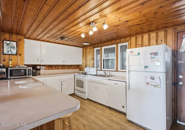 5th image of 500 Carolina Beach Ave N, Carolina Beach, NC 28428 | MLS# 100585169
